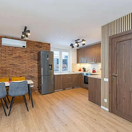 Riverfront 1Bd Old Town Apartment By Hostlovers Kowno Zewnętrze zdjęcie