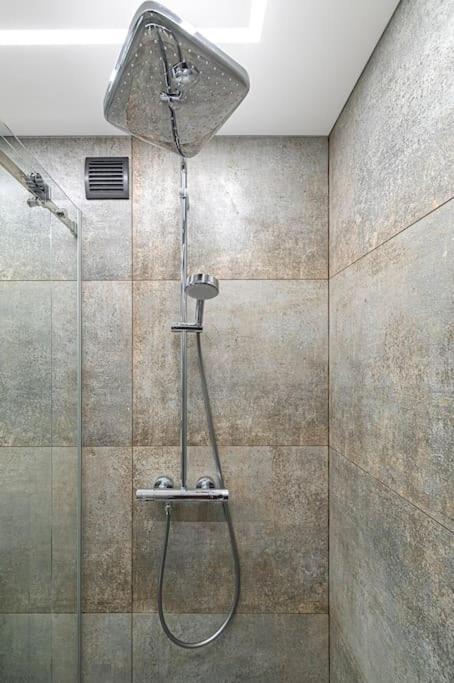 Riverfront 1bd Old Town By Hostlovers Apartament *