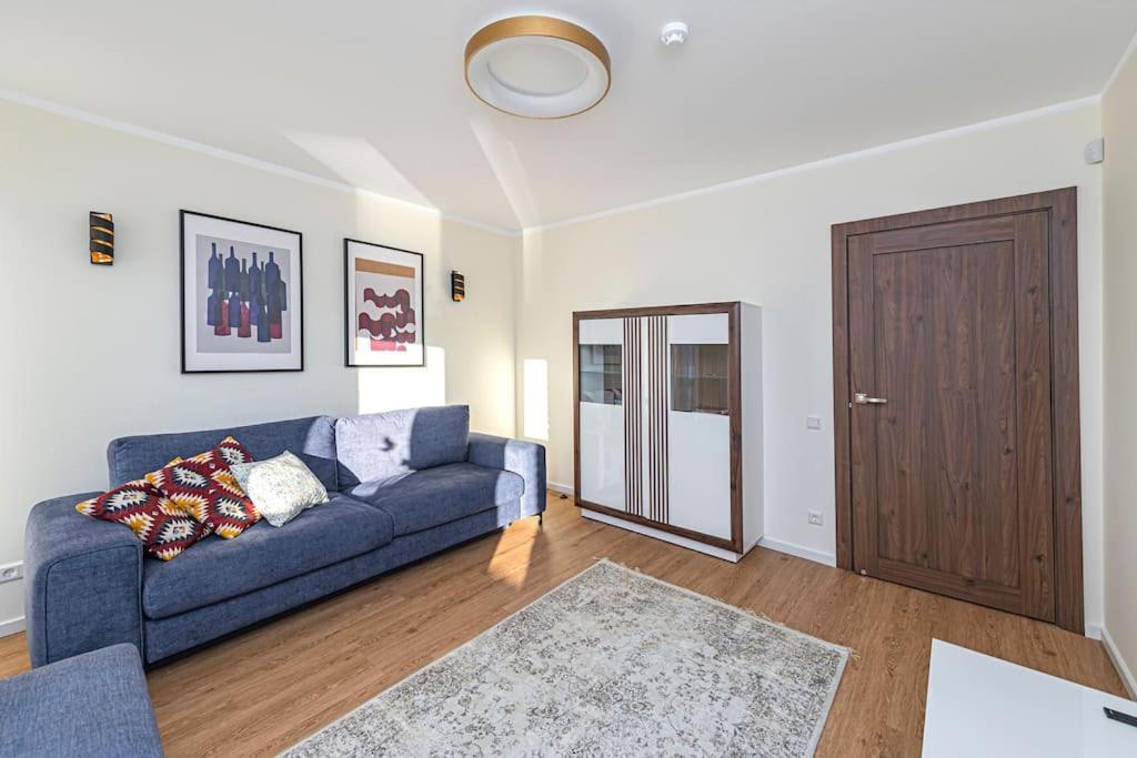 Riverfront 1bd Old Town By Hostlovers * Kowno